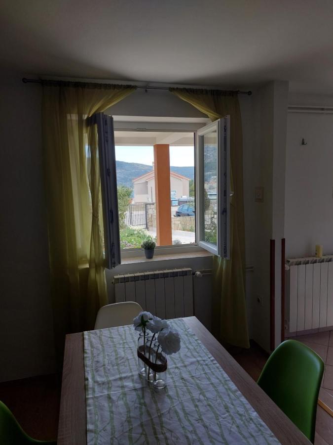 Apartmani Ana Cres Exteriér fotografie