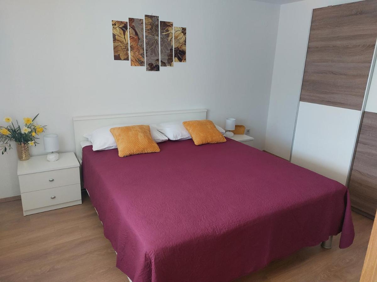 Apartmani Ana Cres Exteriér fotografie