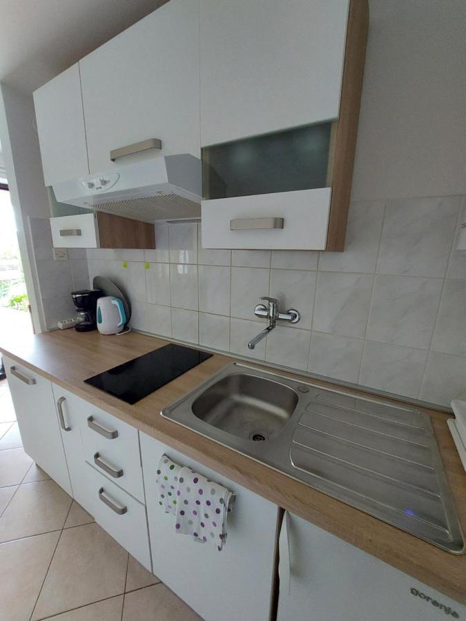 Apartmani Ana Cres Exteriér fotografie