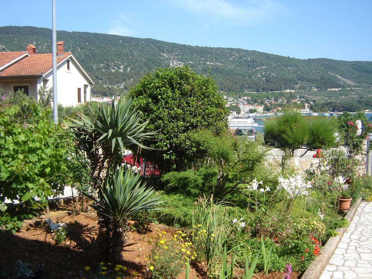 Apartmani Ana Cres Exteriér fotografie