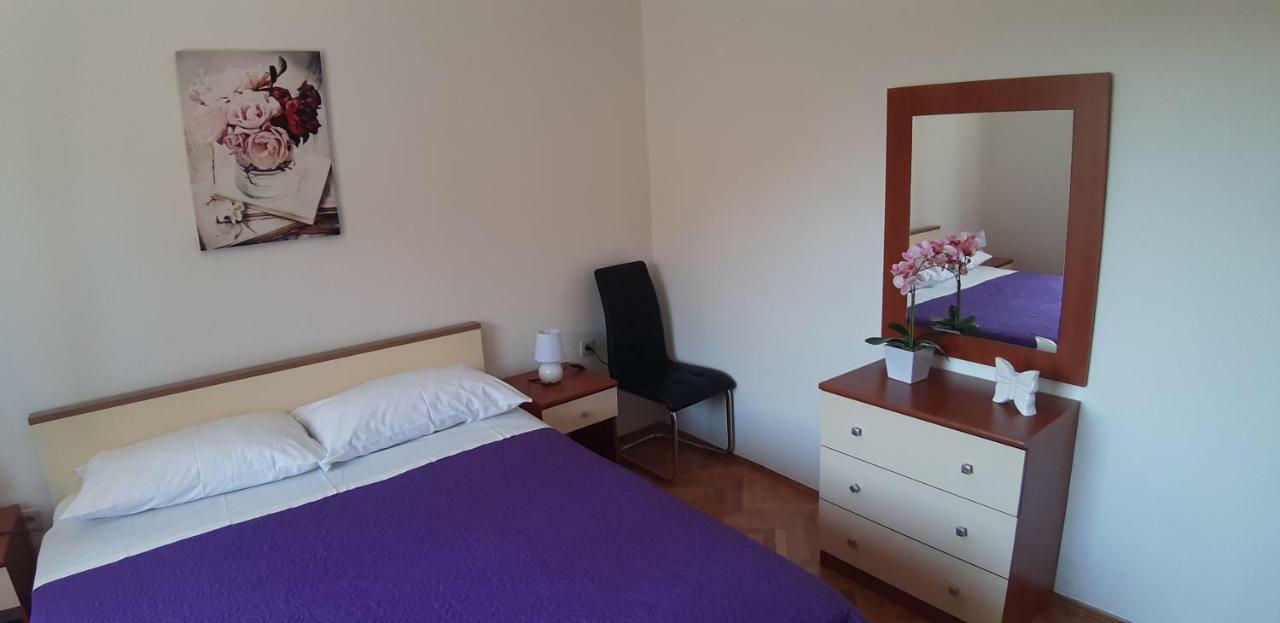 Apartmani Ana Cres Exteriér fotografie